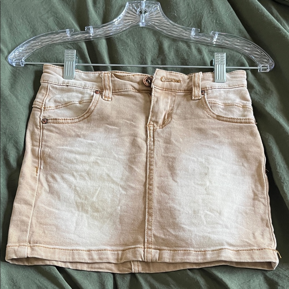 Tiger Mist Light Tan Mini Skirt - Picture 2 of 4